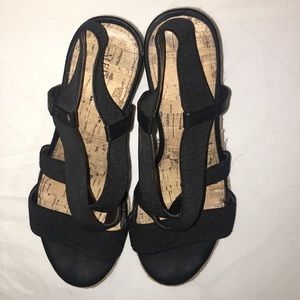Merona (Target brand) wedges (black)